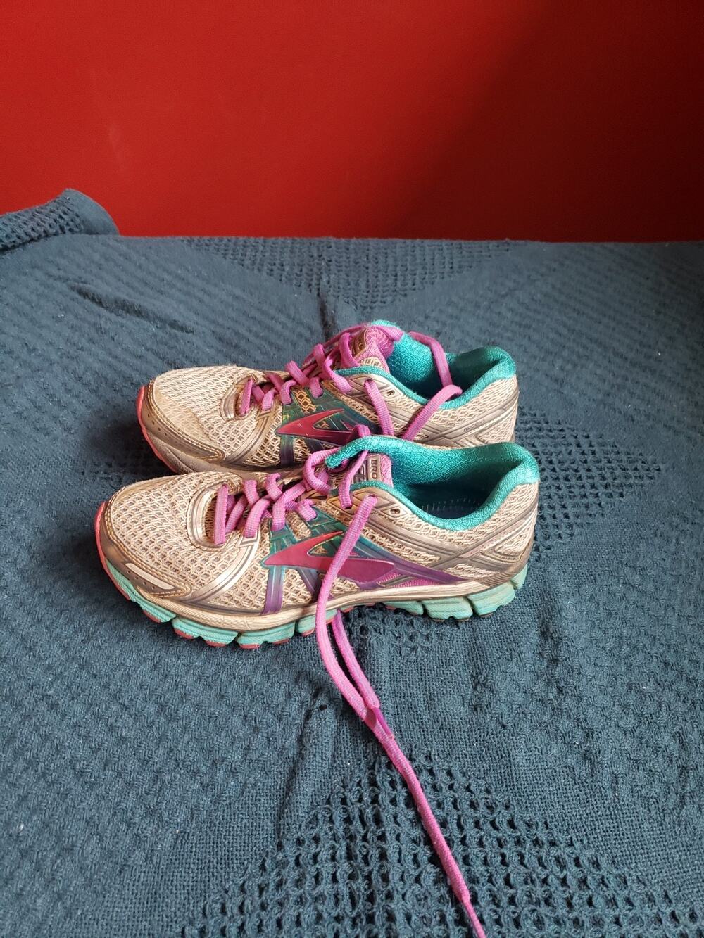Brooks Adrenaline GTS Shoes Size 6.5 Women Pink Running Gym Training 1202311B055